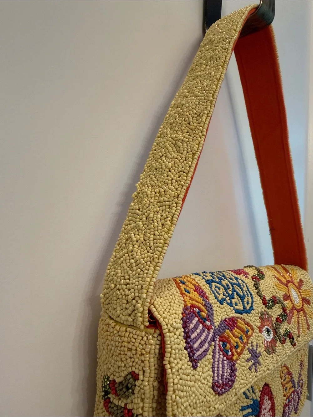 NWT- Viral America & Beyond Yellow Beaded Shoulder Bag - Picture 6 of 13